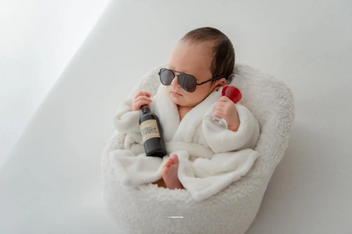 迁西宝宝总是吐奶怎么回事